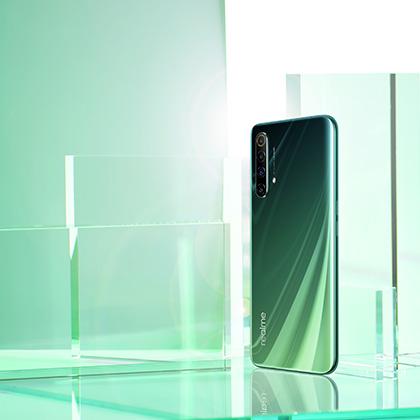Realme X50 