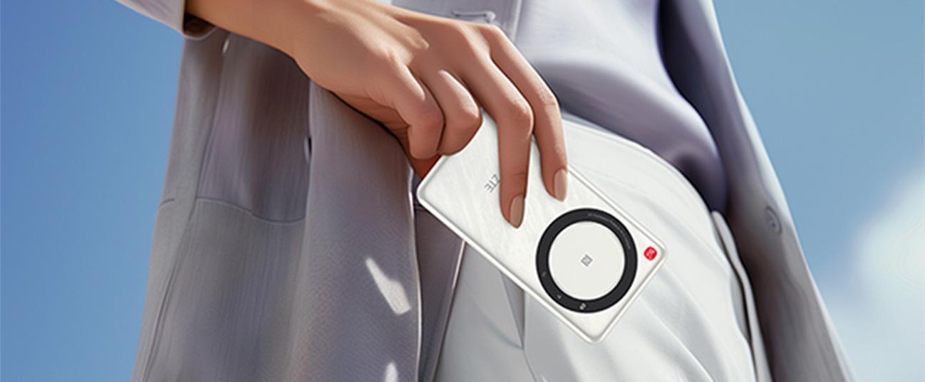 ZTE Pocket Wi-Fi U-30 Air 5G εύκολο στη μεταφορά