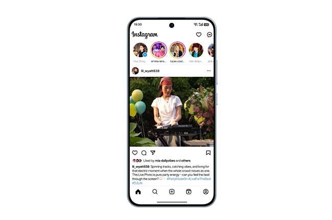 OPPO Reno14 5G smartphone