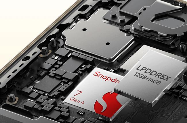 REALME 16 Pro+ Dual 5G Smartphone