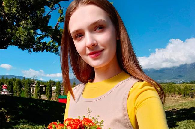 OPPO A6 Dual 5G Smartphone