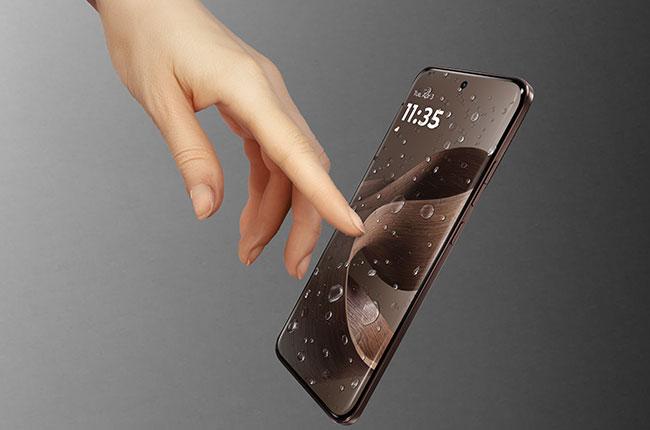 MOTOROLA Edge 70 Pro Dual 5G Smartphone