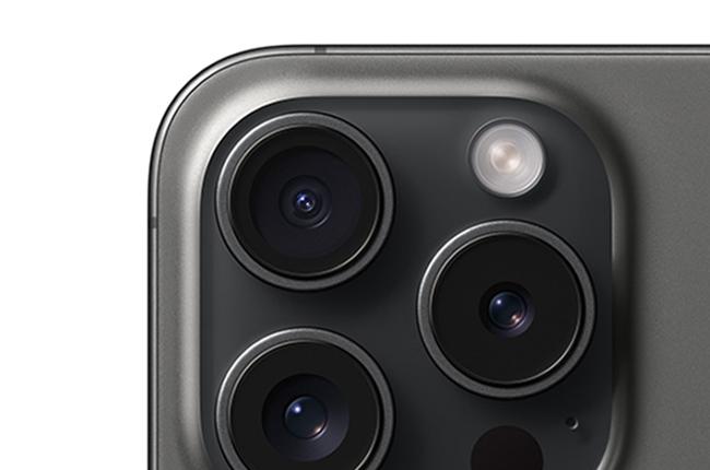 Refurbished iPhone 15 Pro Smartphone