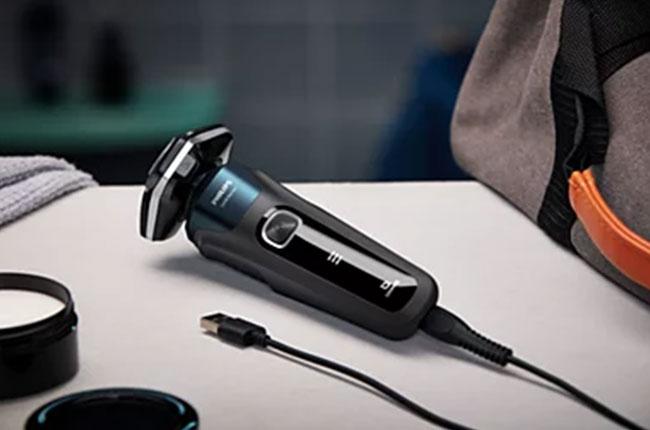 PHILIPS φόρτιση της συσκευής