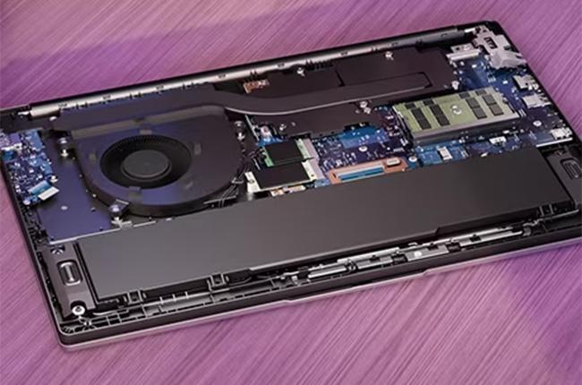 Lenovo LOQ Essential 15ARP10 Laptop
