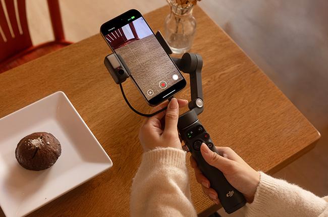 DJI Osmo Mobile 7 gimbal