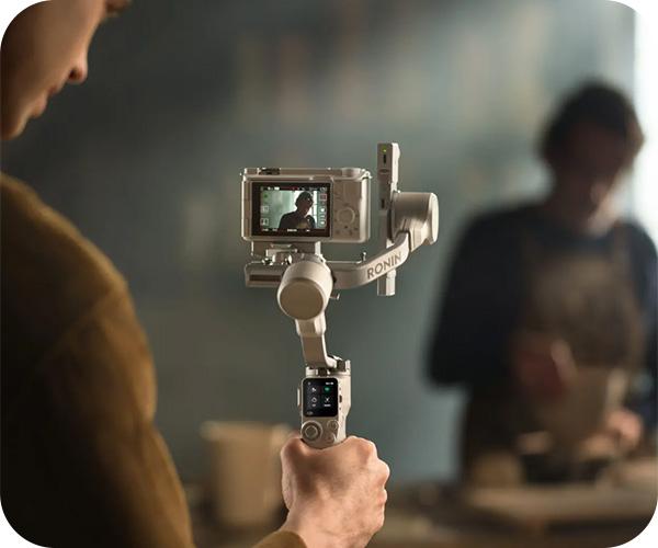 DJI RS 4 Mini Combo Gimbal
