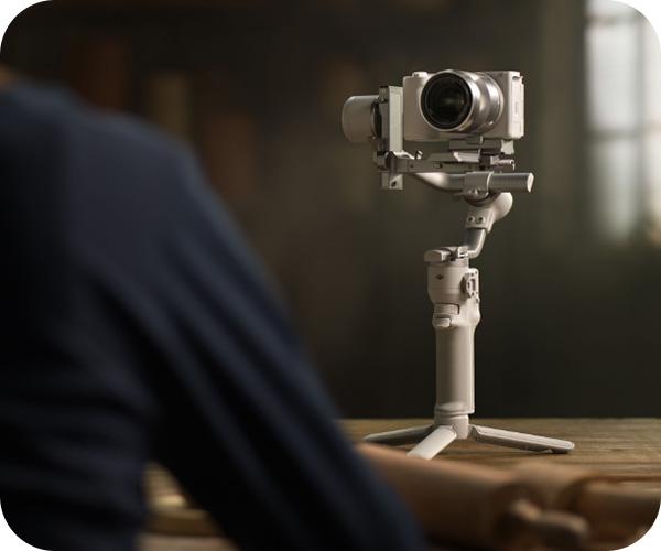 DJI RS 4 Mini Combo Gimbal
