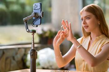 DJI Osmo Mobile 8P Advanced Tracking Combo