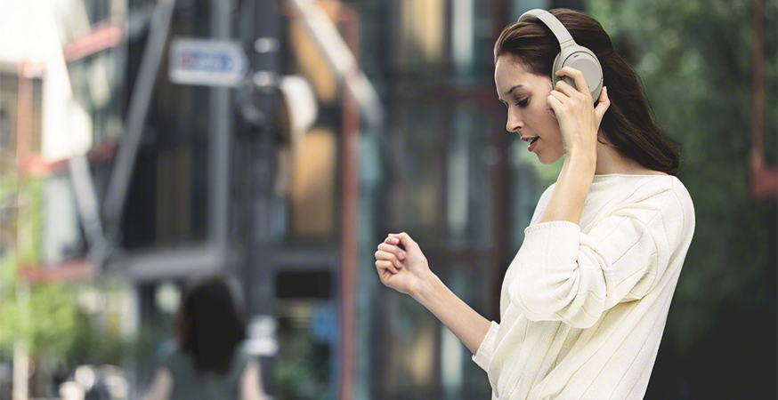 Bluetooth headphones SONY WH-1000XM3