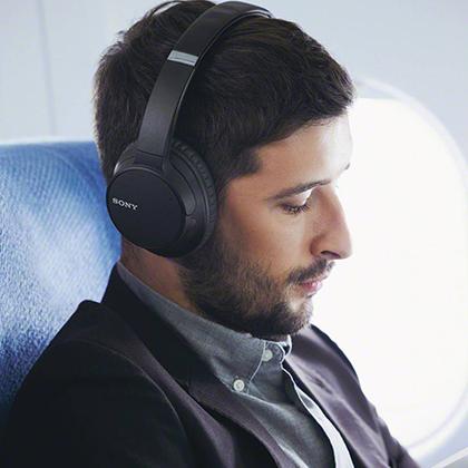 Bluetooth headphones SONY WH-CH700N