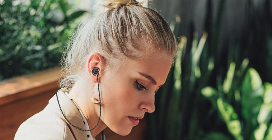 Bluetooth AKG N200