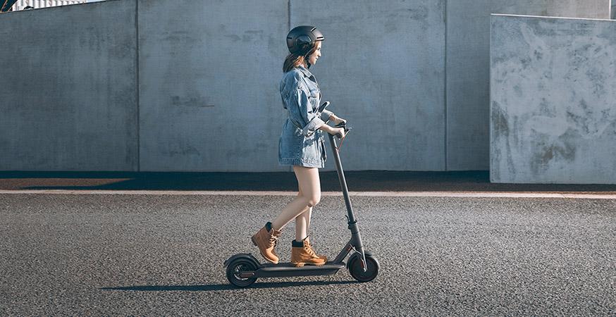 XIAOMI Mi Electric Scooter Pro