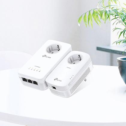 TP-LINK AV1300 Passthrough Powerline Wi-Fi Kit TL-WPA8630P