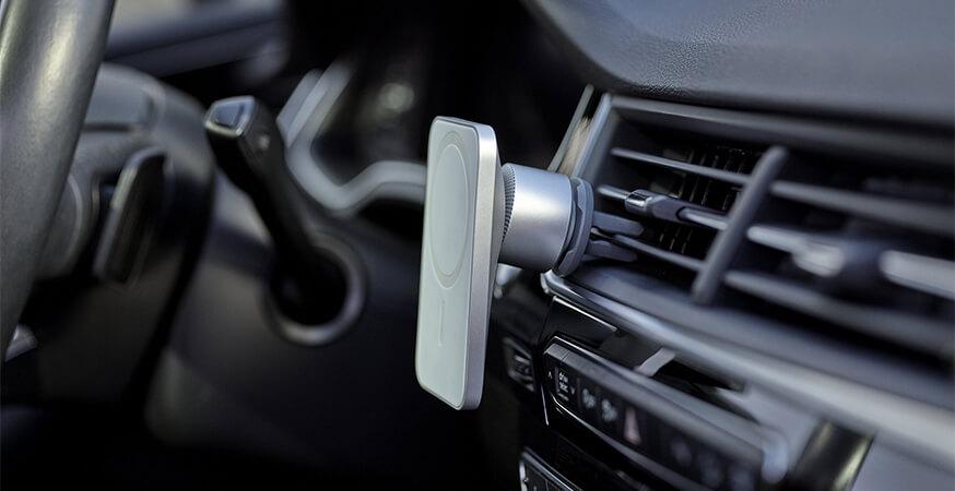 BELKIN Mount PRO car stand with MagSafe