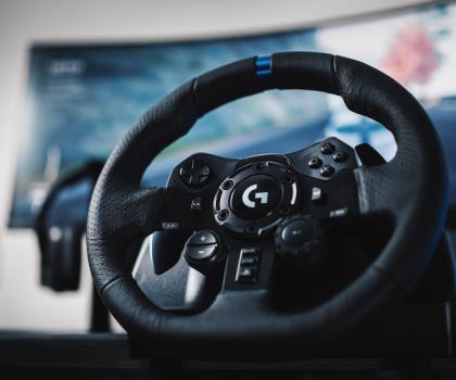 LOGITECH G923