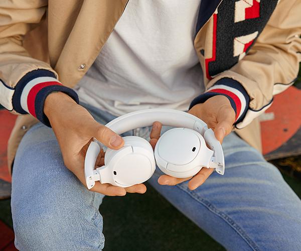 Bluetooth headphones EDIFIER WH600BT