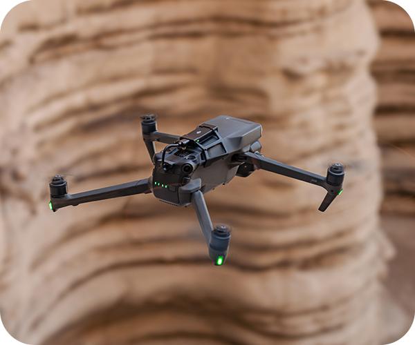 DJI Mavic 3 Pro Drone (RC) video 5.1K