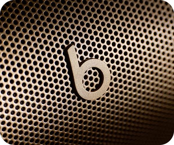 woofer τύπου racetrack BEATS Pill 