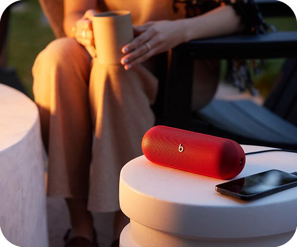 24 ώρες συνεχούς αναπαραγωγής BEATS Pill 
