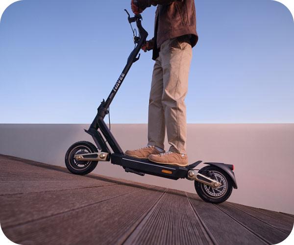 NAVEE Electric Scooter ST3 Pro
