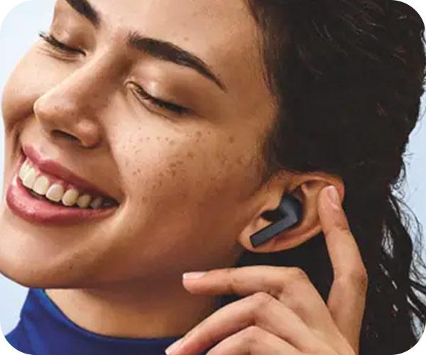SAMSUNG Galaxy Buds3 FE Blade design