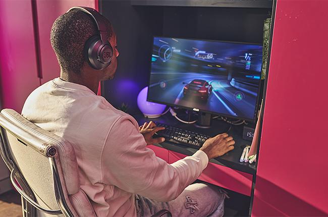 Gaming Headset JBL Quantum 100M2