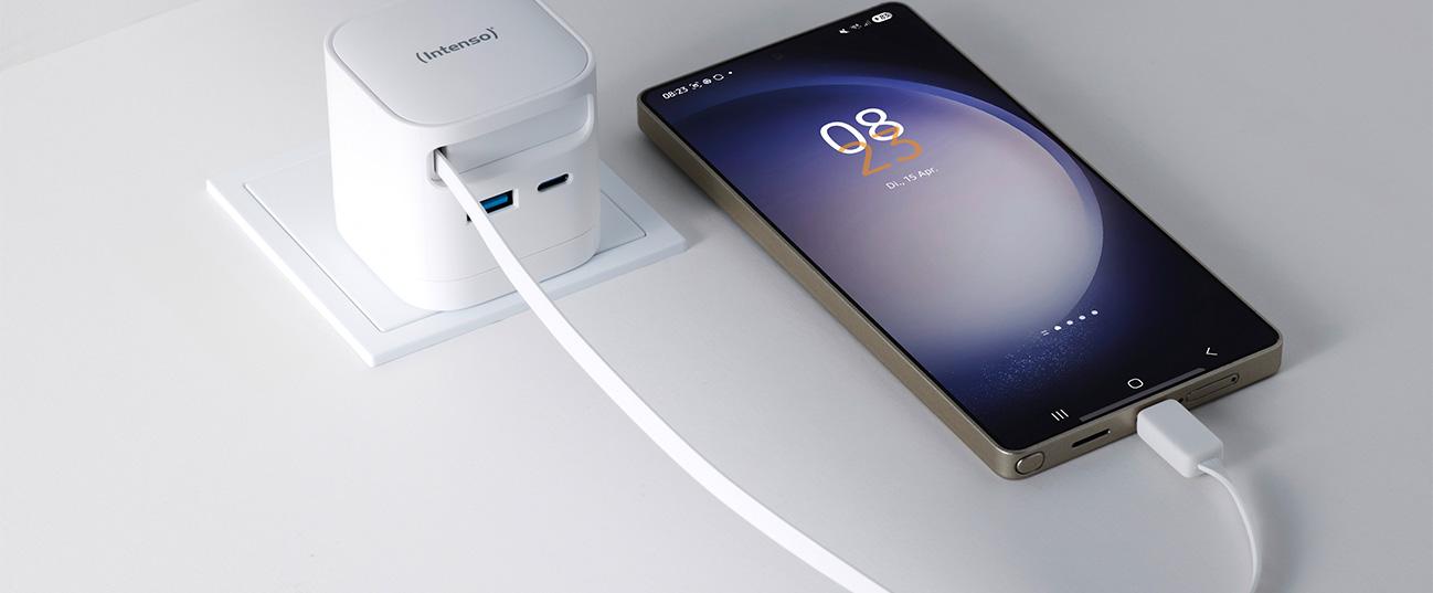 Φορτιστής Ταξιδίου INTENSO W65ACIC