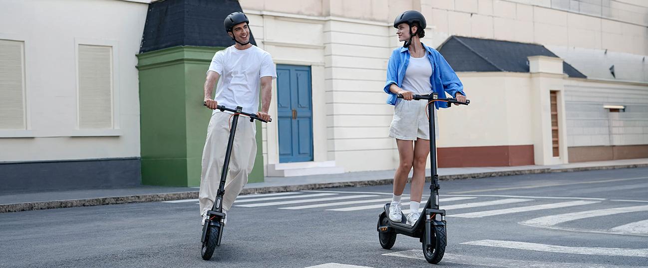 XIAOMI 6 Electric Scooter Signature kicktail design