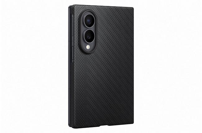 Carbon Case with MagSafe + SAMSUNG Galaxy Fold 8 Anti-Reflecting Screen Protector Set