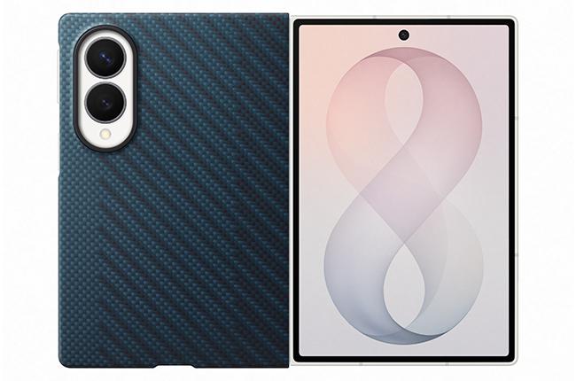 Carbon Case with MagSafe + SAMSUNG Galaxy Fold 8 Anti-Reflecting Screen Protector Set