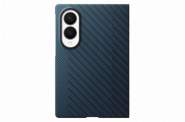 Carbon Case with MagSafe + SAMSUNG Galaxy Fold 8 Anti-Reflecting Screen Protector Set
